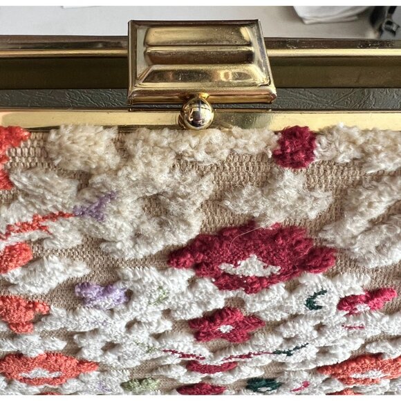 Vintage Floral Needlepoint Faux Leather Handbag rGold-Tone Frame & Snap Closure - Picture 4 of 8
